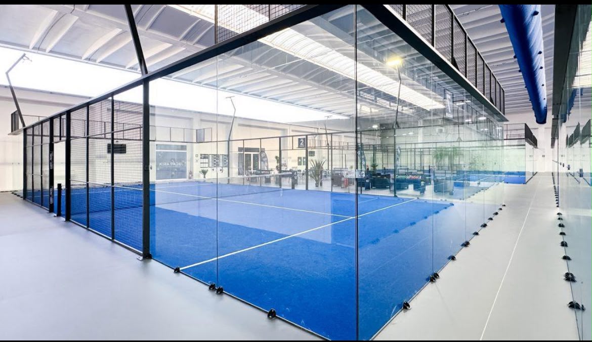 From Concrete Walls to Glass Arenas: How the Padel Court Evolved